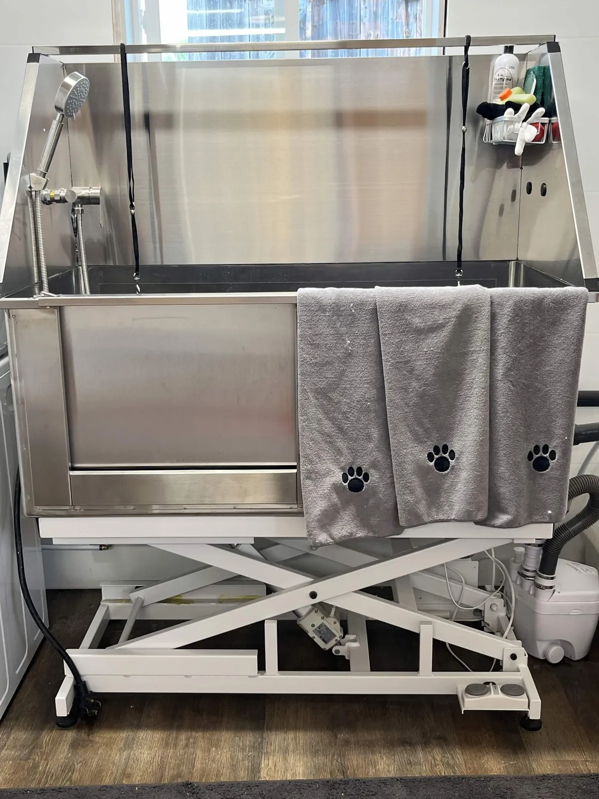 Espace de bain et de soins pour les chiens chez Le Luxe Canin