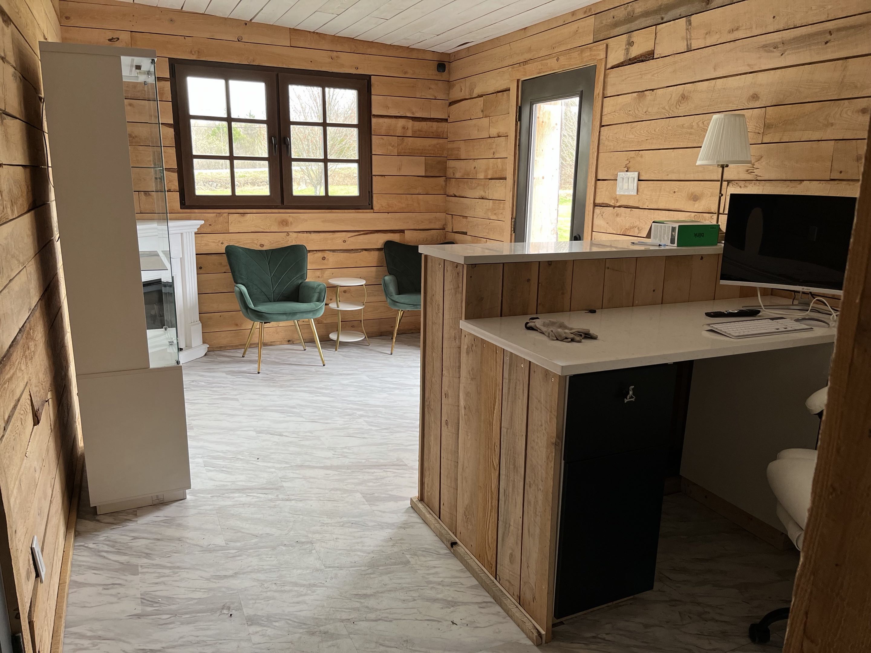 Campagne autour du Luxe Canin